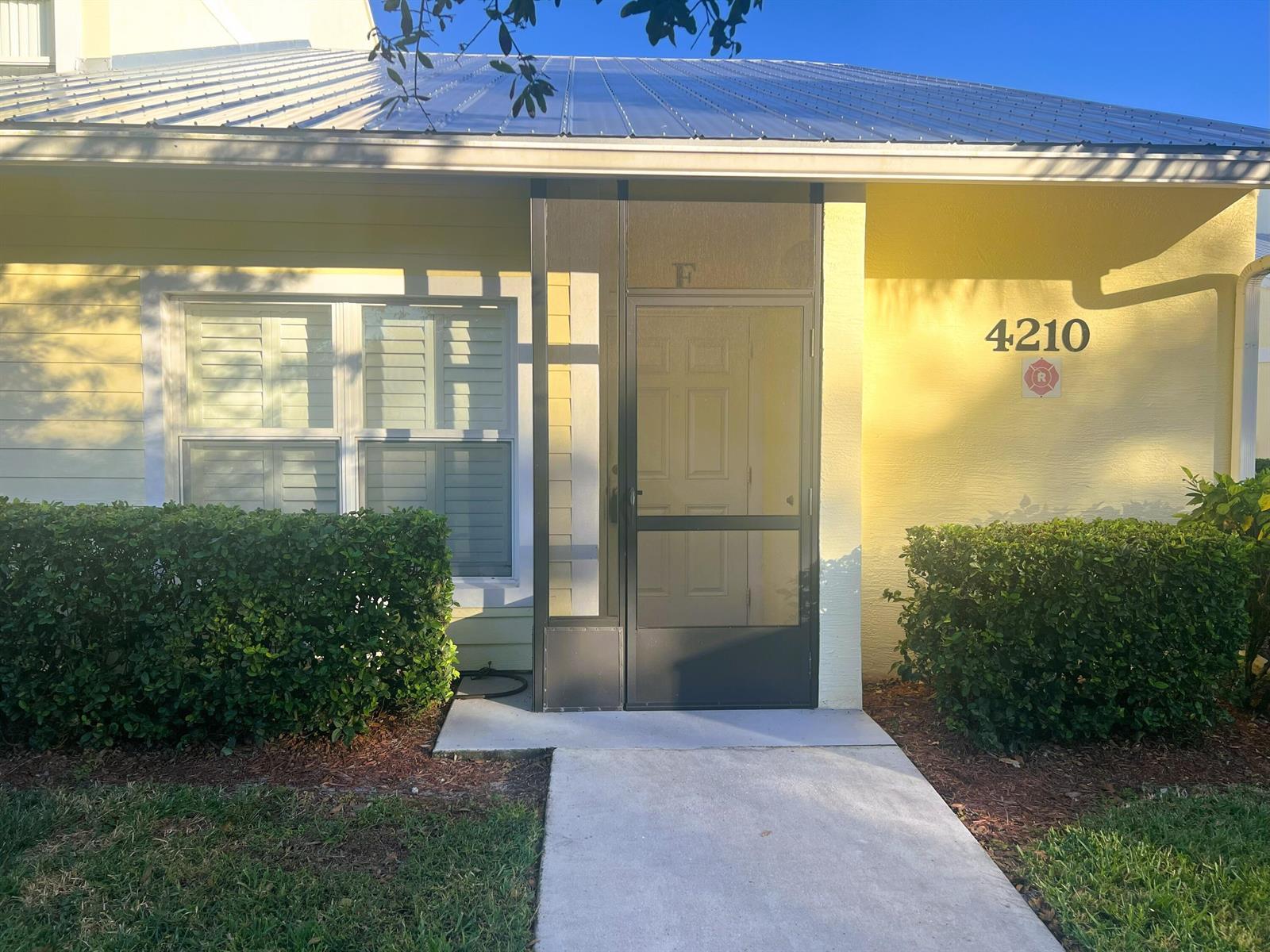 4210 Gator Trace Circle, Fort Pierce FL 34982 photo 2