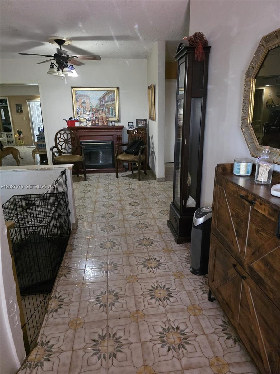 16825 NW 74th Ave, Hialeah FL 33015 photo 4