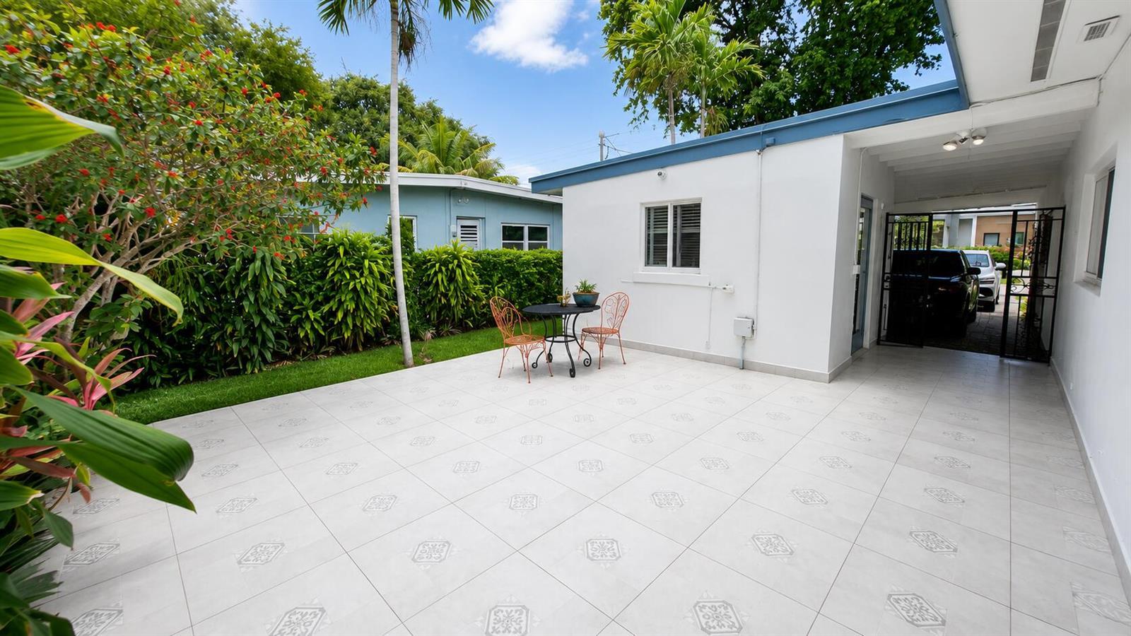 2130 NE 191st Drive, North Miami Beach FL 33179 photo 4