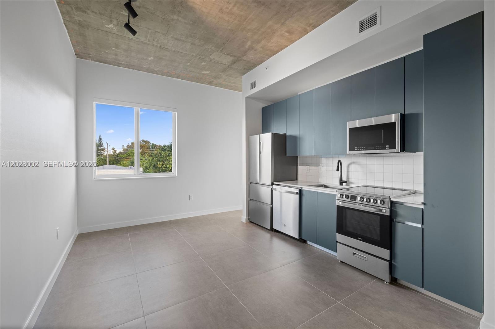 315 NW 32 ST # 306, Miami FL 33127 photo 3