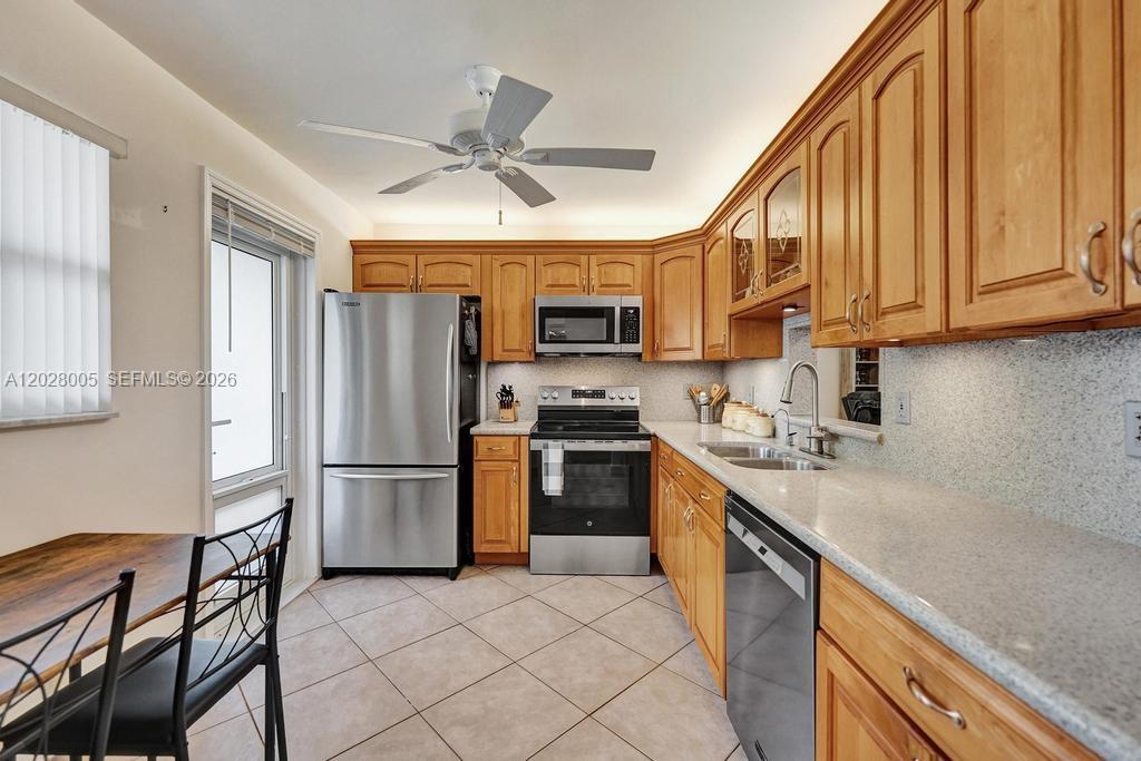 1025 SE 2nd Ave # 208, Dania Beach FL 33004 photo 2