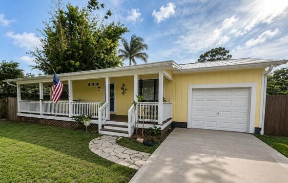 6518 SE Held Court, Stuart FL 34997