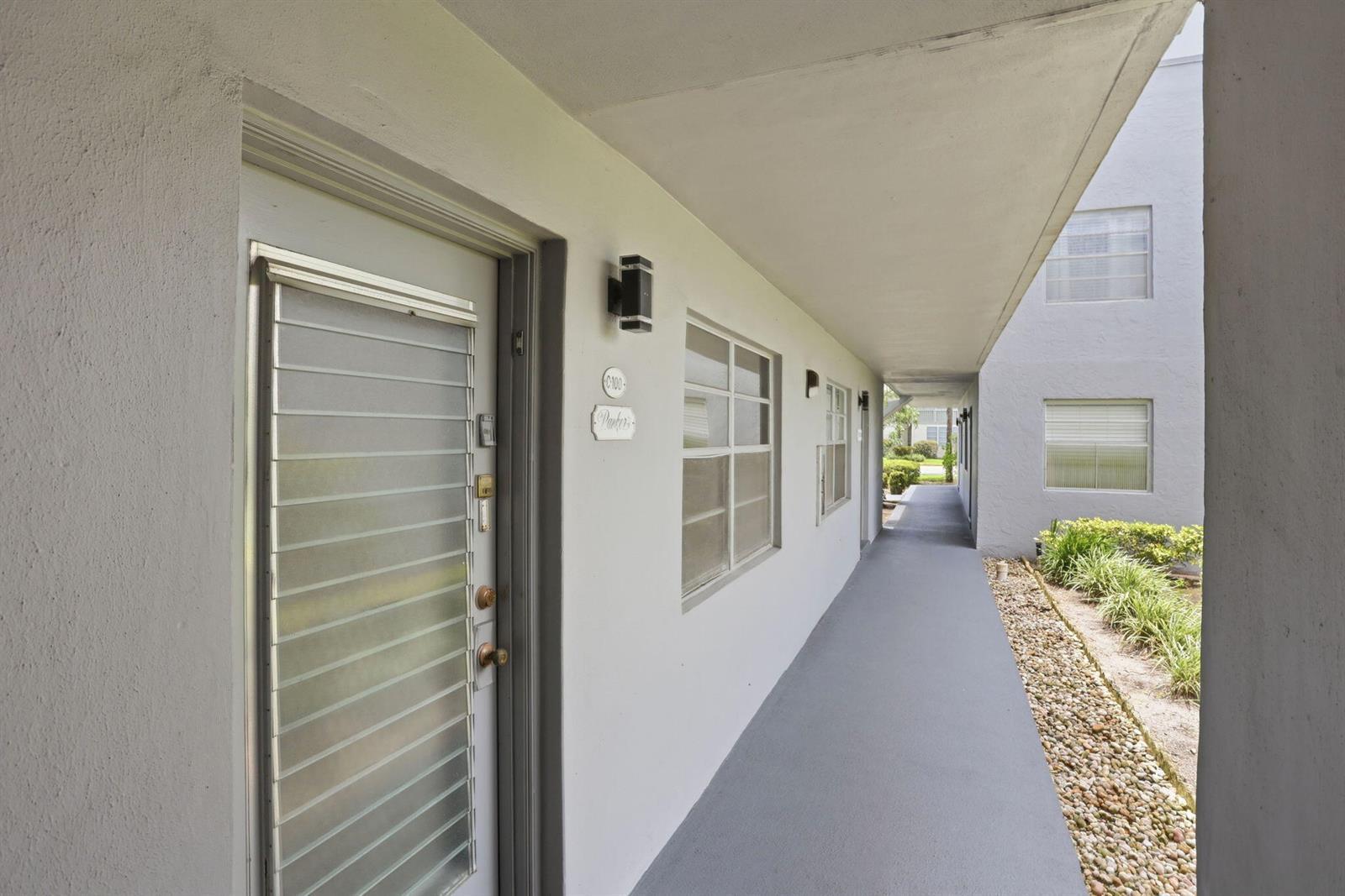 100 Flanders  C, Delray Beach FL 33484 photo 2