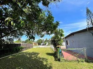 2900 NW 5th Court, Fort Lauderdale FL 33311 photo 3