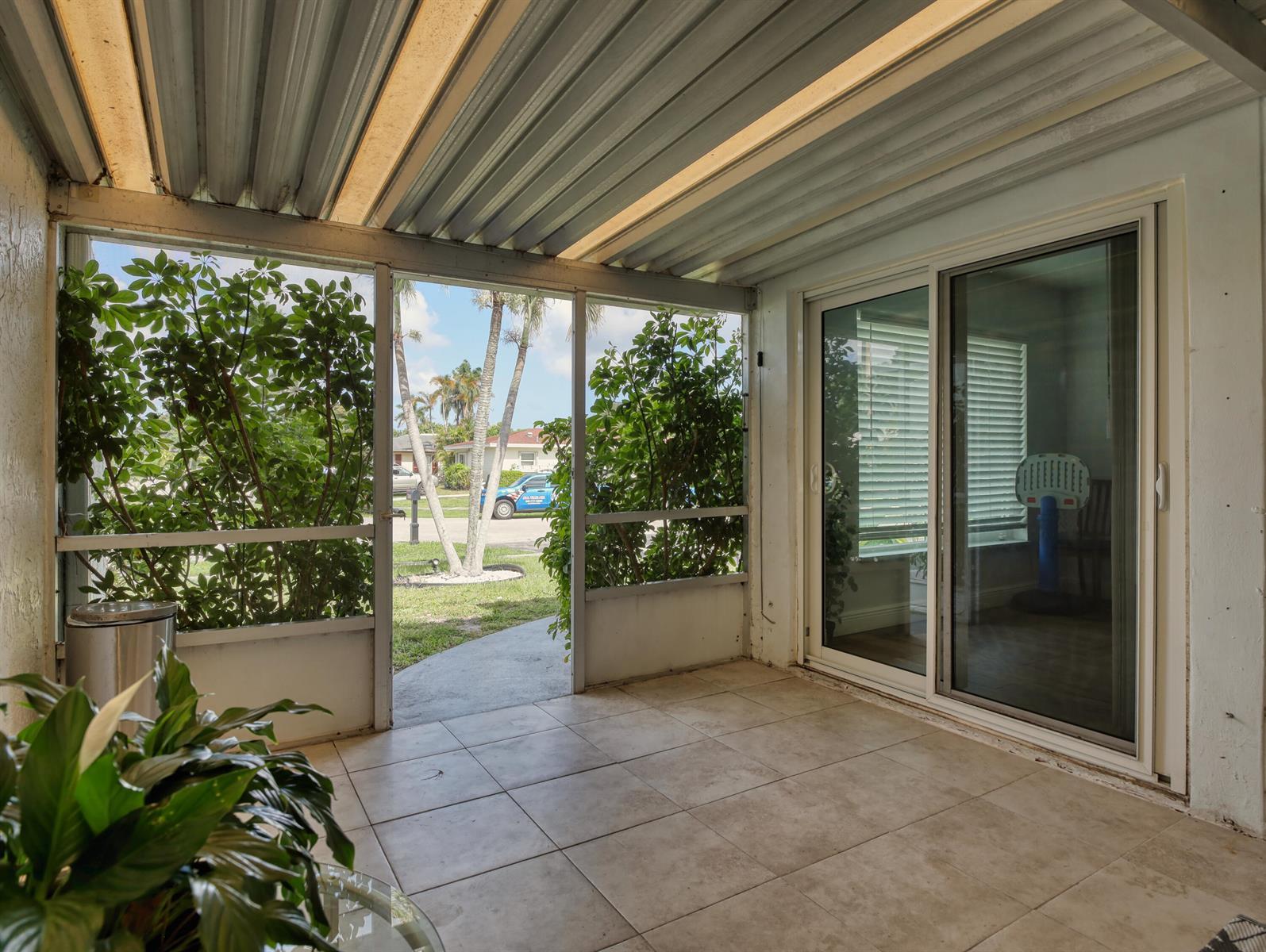 7581 Deuce Lane, FL 33467 photo 5