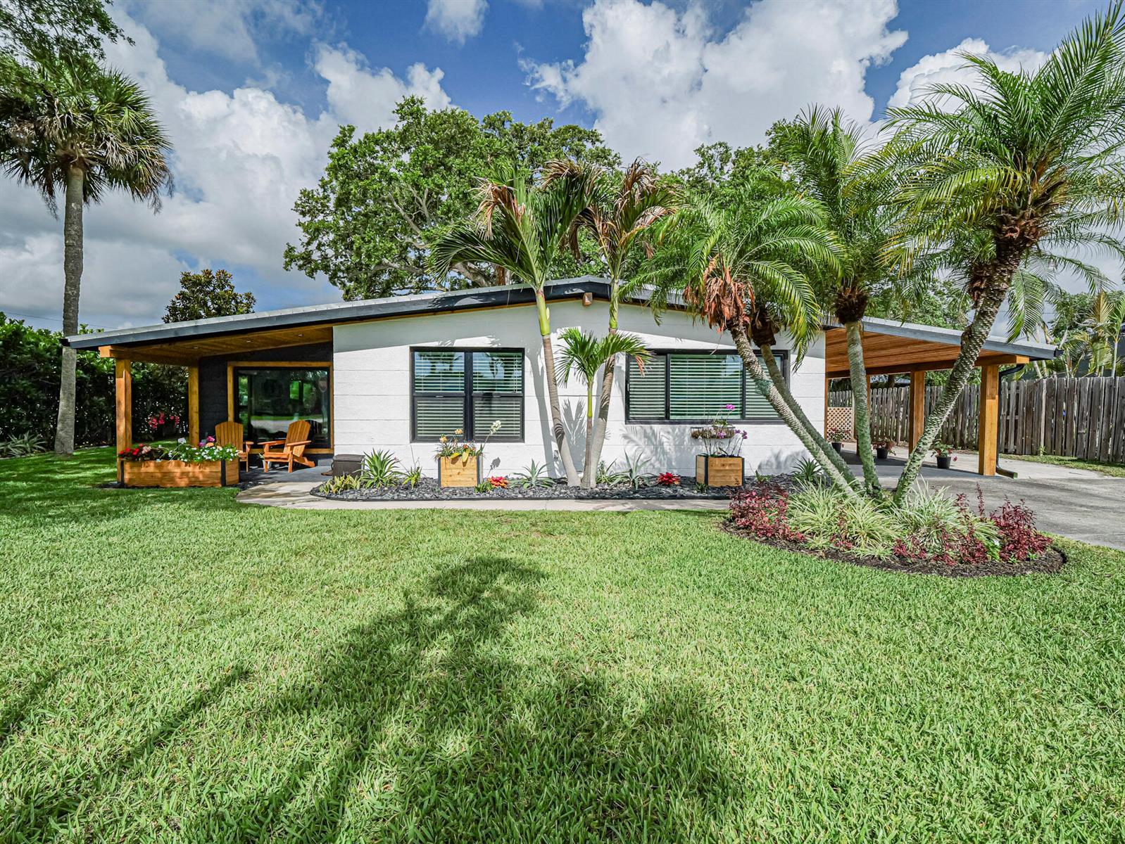 1611 4th Avenue, Vero Beach FL 32960 photo 2