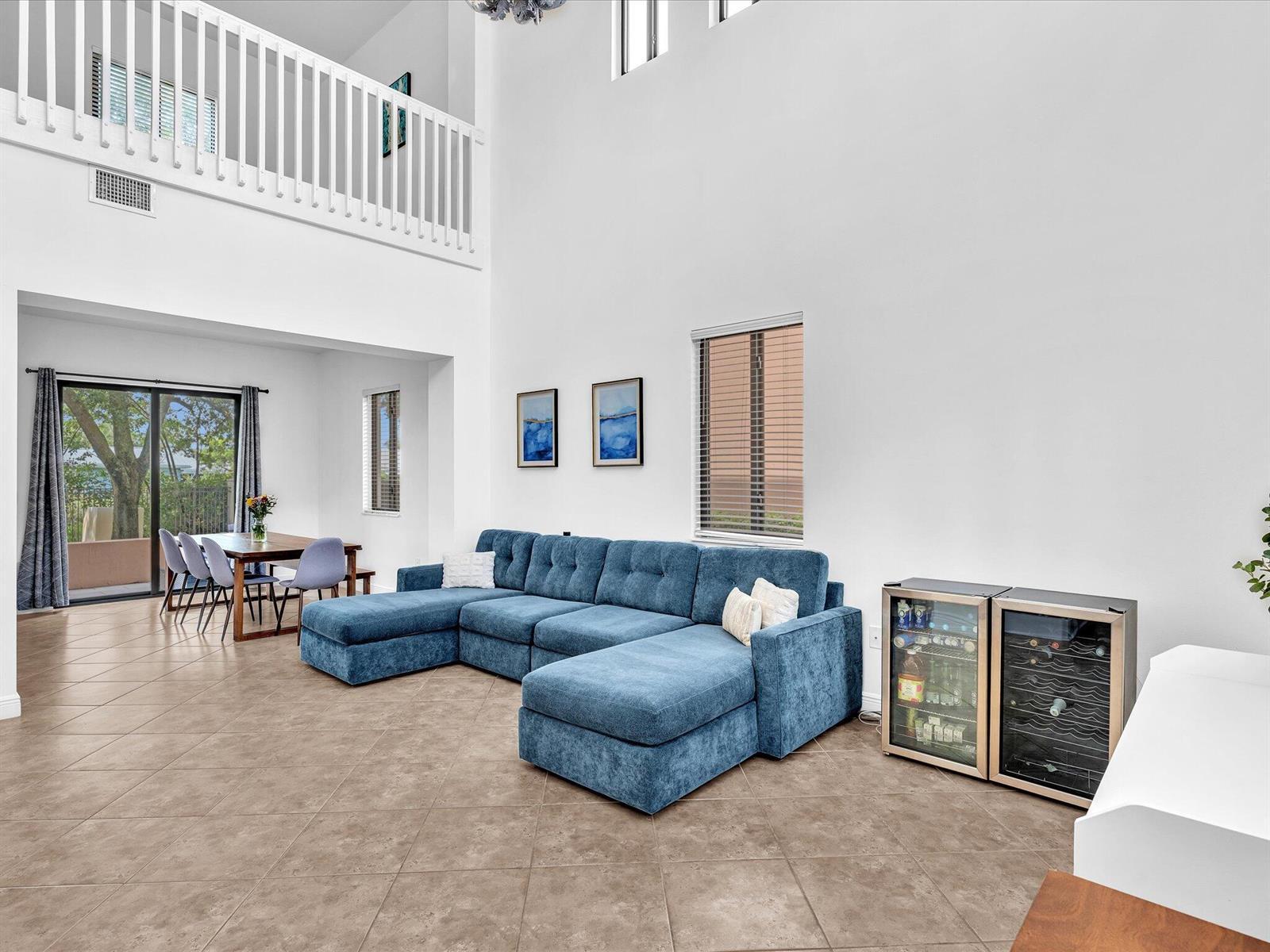 2414 Venetian Way, Boynton Beach FL 33426 photo 2