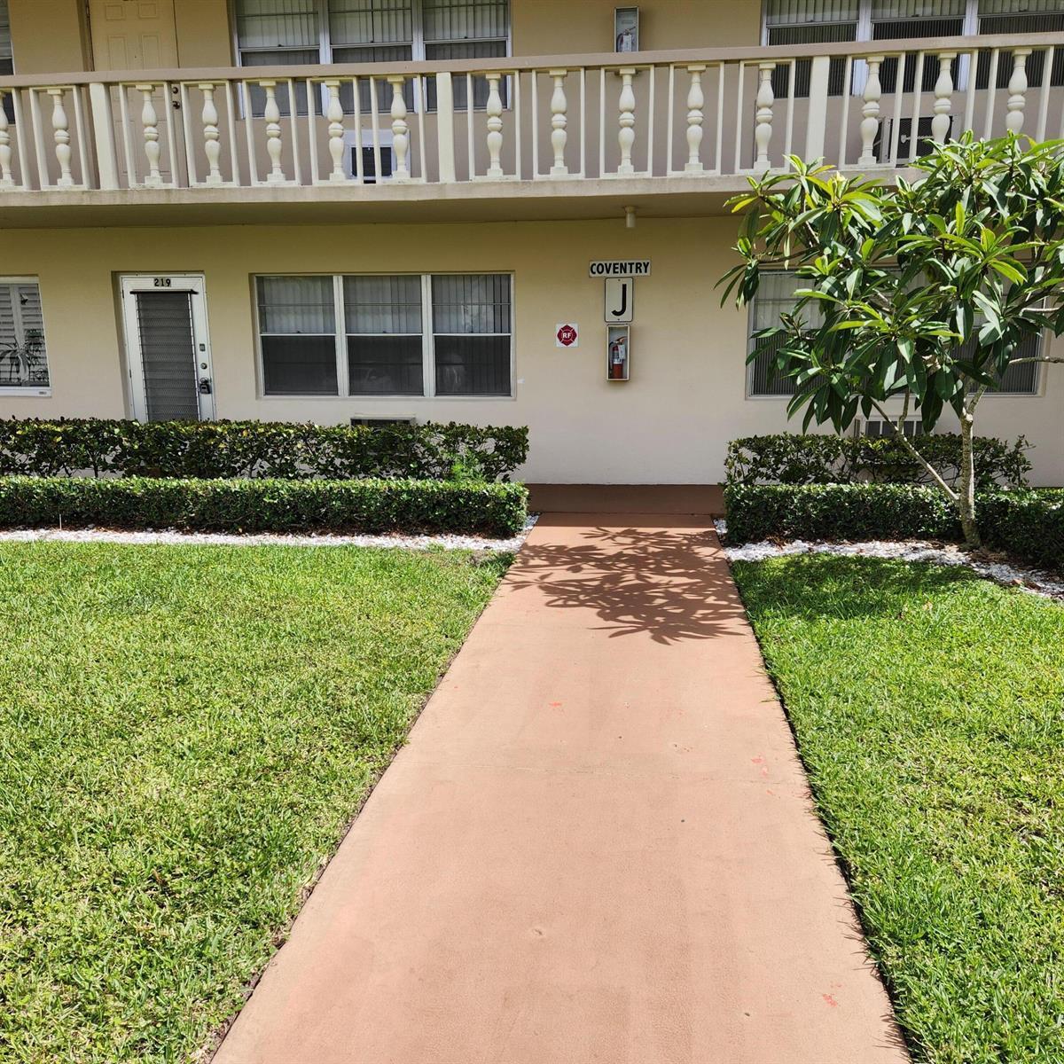 219 Coventry # J, West Palm Beach FL 33417 photo 2