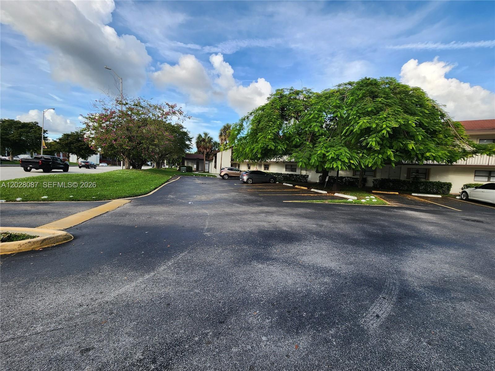 461 NW 107 Ave # 102, Miami FL 33172 photo 4
