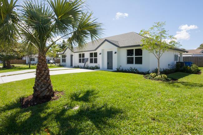 195 S 4th Street, Lantana FL 33462