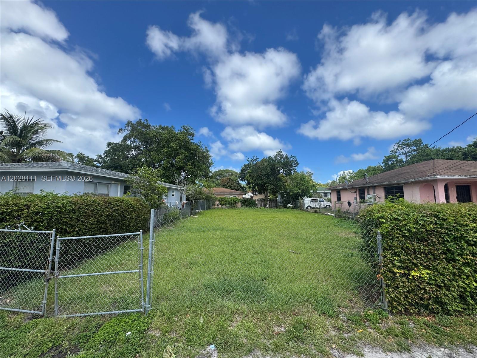 6335 NW 1st Ct, Miami FL 33150 photo 4