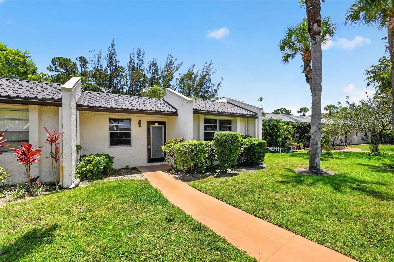 112 Lake Olive Drive, Royal Palm Beach FL 33411 photo 3