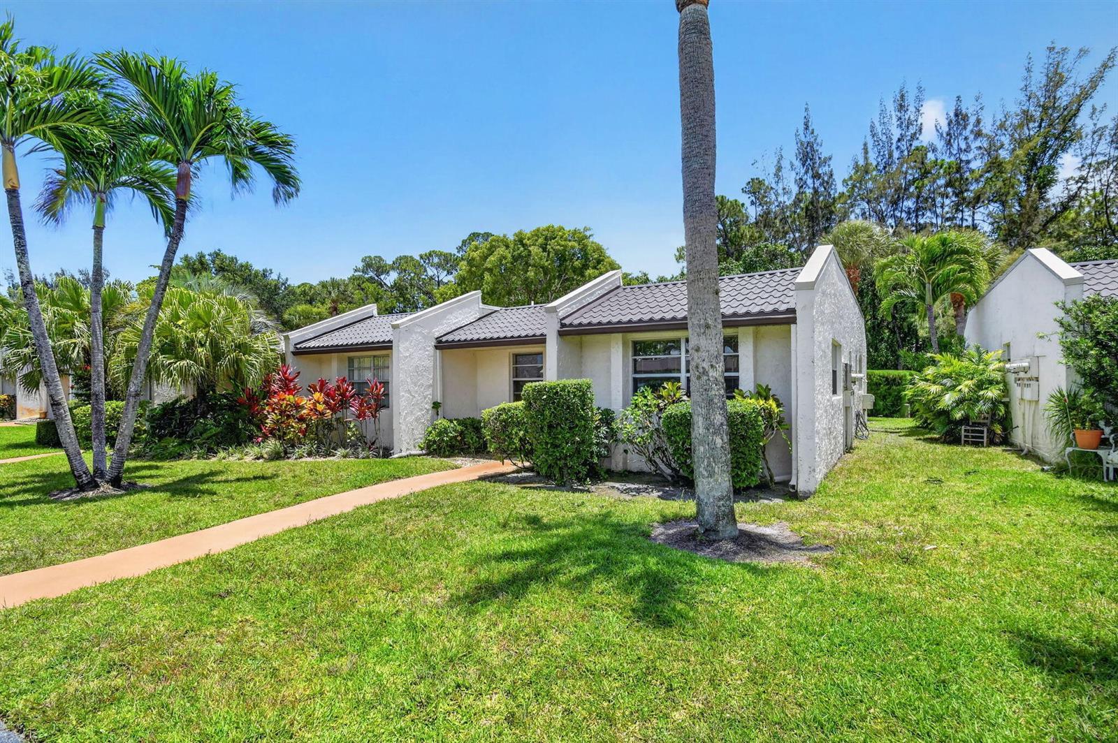 112 Lake Olive Drive, Royal Palm Beach FL 33411 photo 5