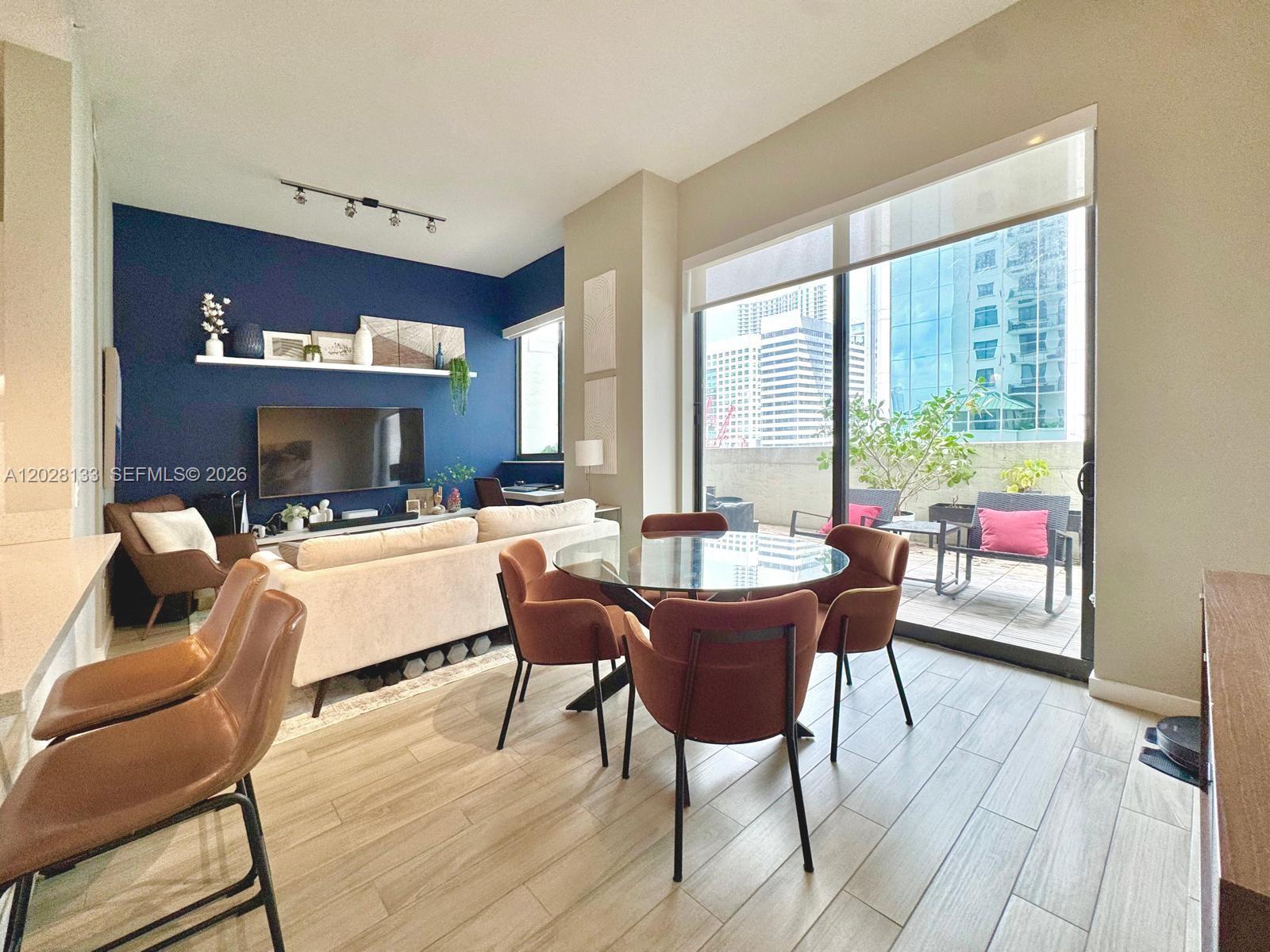 999 SW 1st Ave # 1115, Miami FL 33130