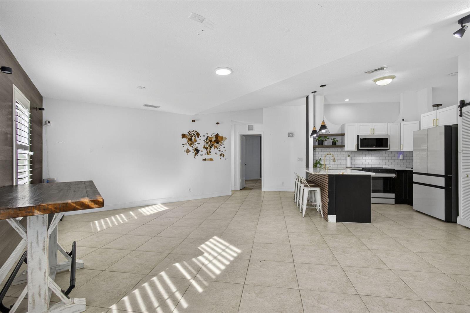 102 E Royal Pine Cir, Royal Palm Beach FL 33411 photo 4