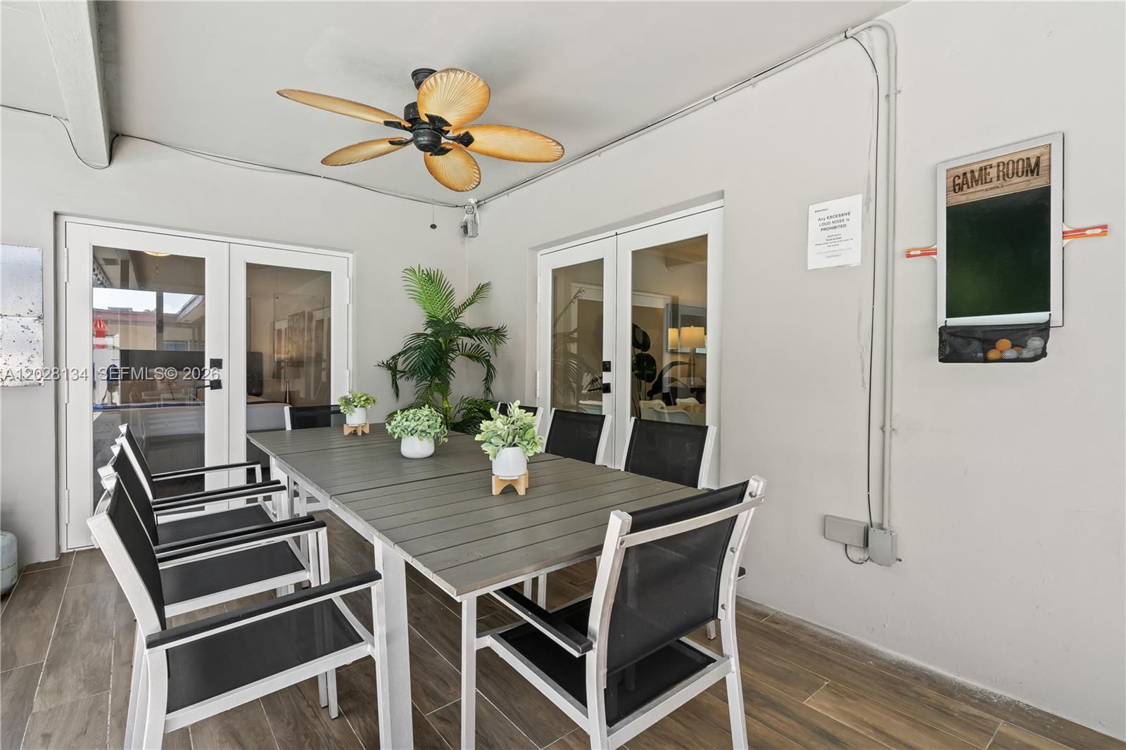 1329 Funston, Hollywood FL 33019 photo 2
