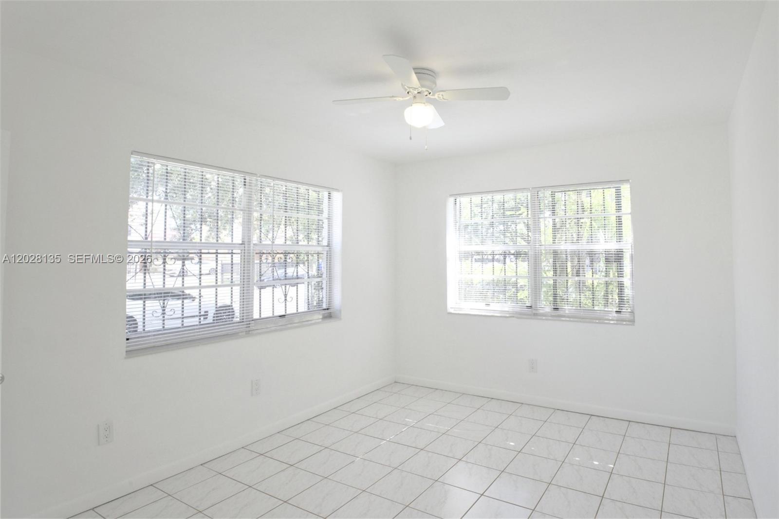 1570 NW 2nd St, Miami FL 33125 photo 4