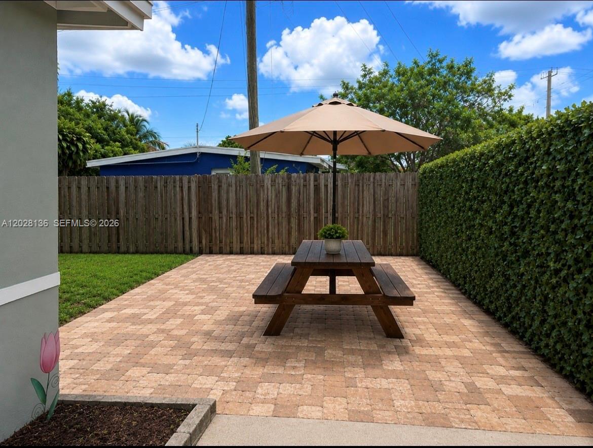 810 NE 3rd Ave, Pompano Beach FL 33060 photo 5