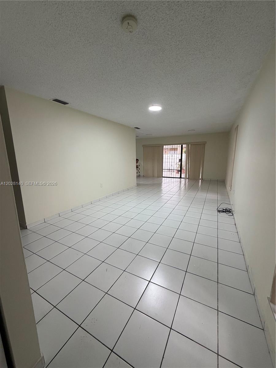 Miami, FL 33174 photo 3