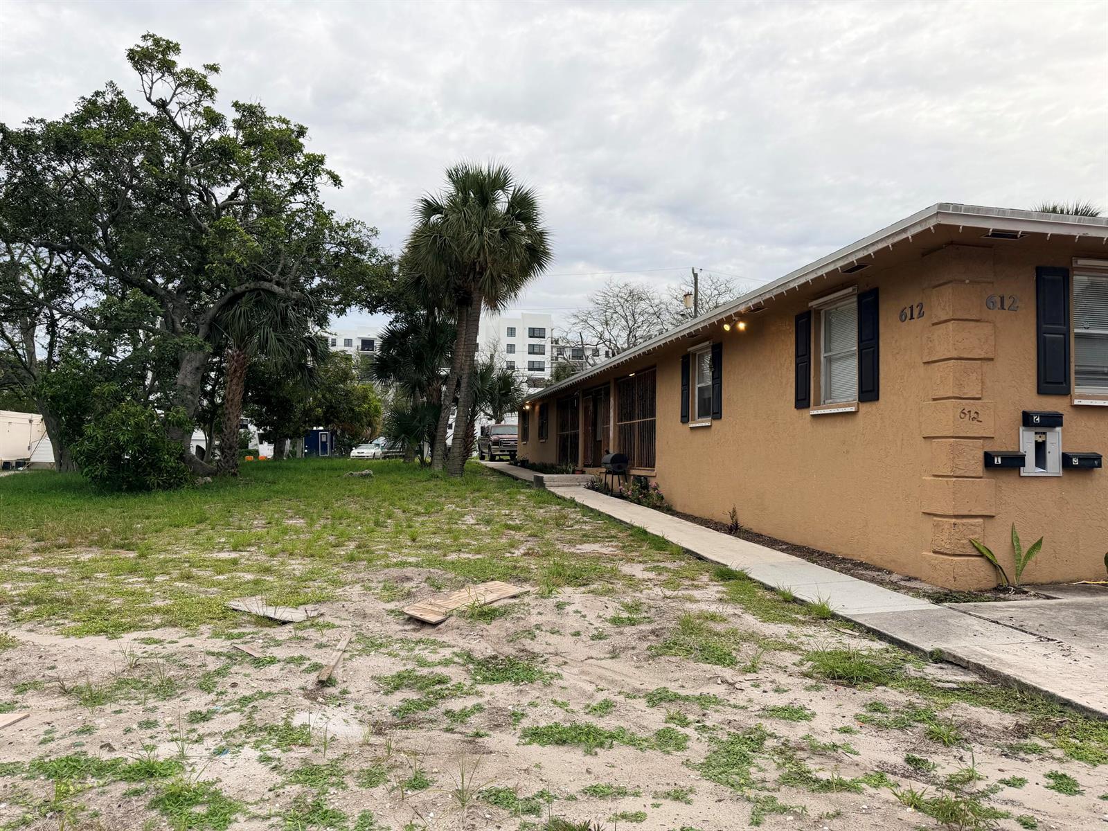 612 4th Street, West Palm Beach FL 33401