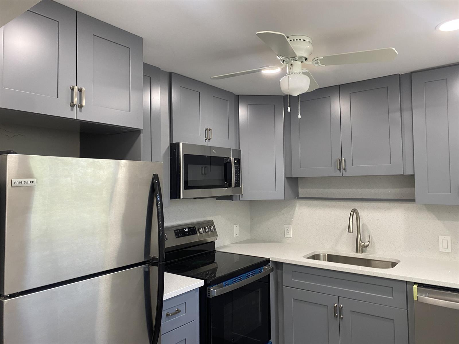 256 Mansfield # G, Boca Raton FL 33434