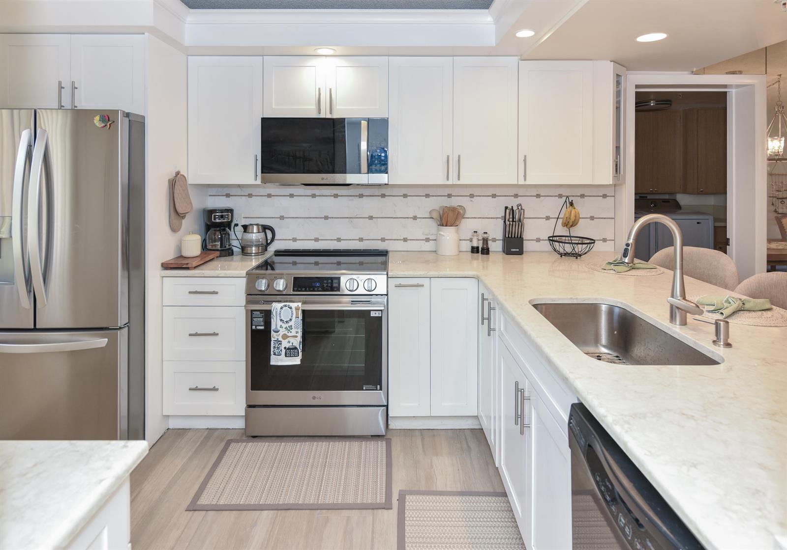 901 Seafarer Circle # 302, Jupiter FL 33477