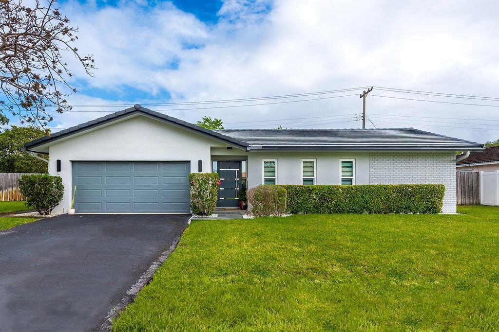 115 St Cloud Lane, Boca Raton FL 33431