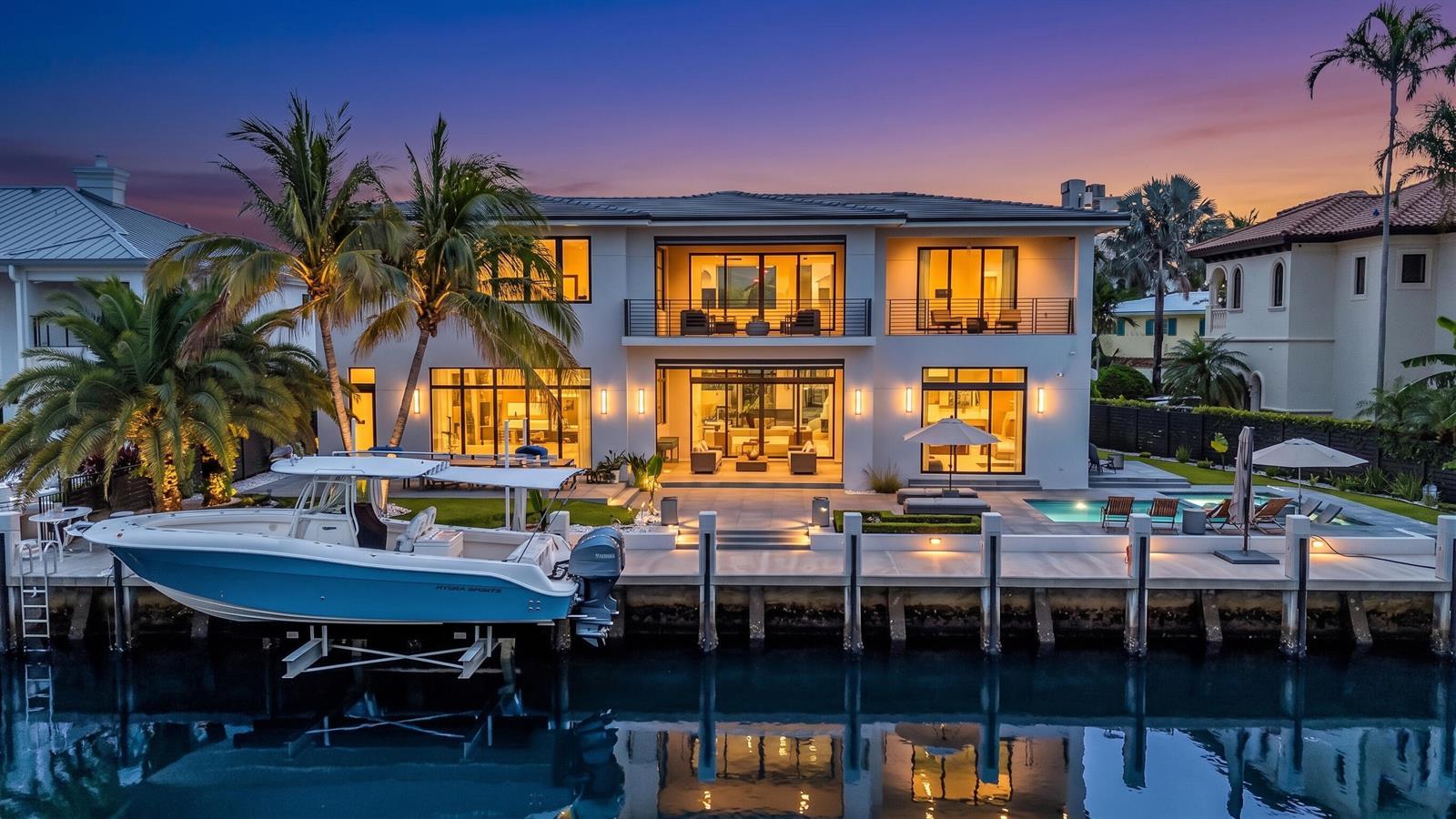 3711 NE 30th Avenue, Lighthouse Point FL 33064