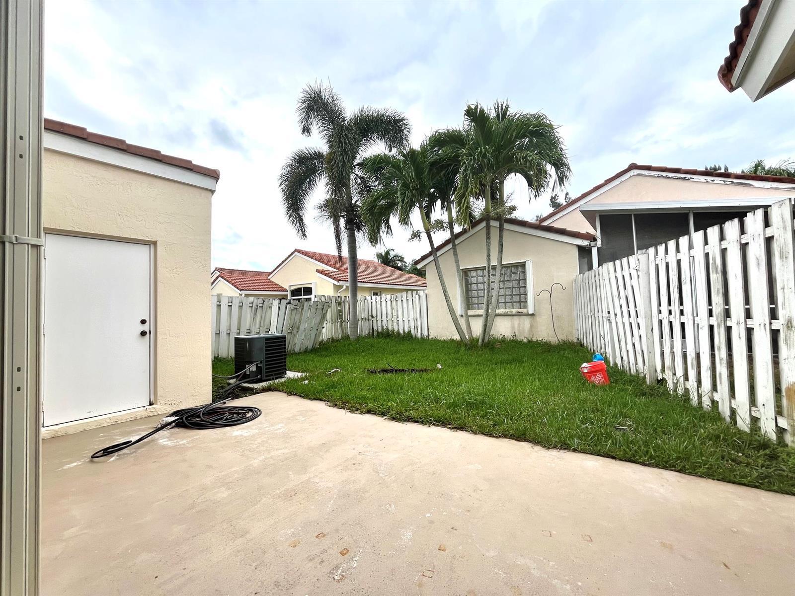 7063 Burgess Drive, FL 33467 photo 5