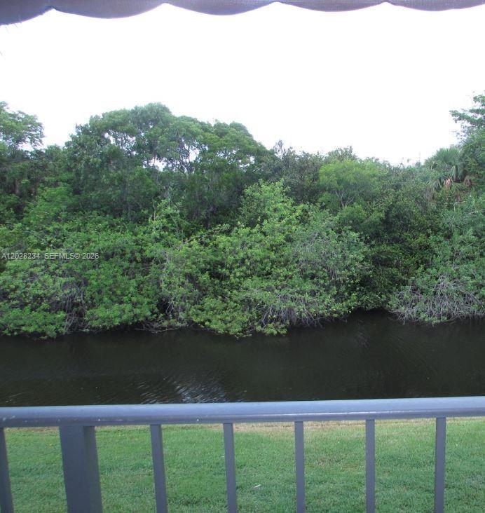1141 Lake Victoria Dr # F, Palm Beach FL 33411