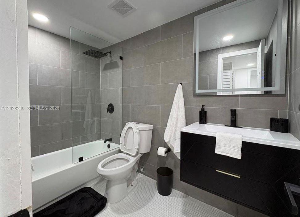 4265 NW south Tamiami Canal dr # 211, Miami FL 33126 photo 4