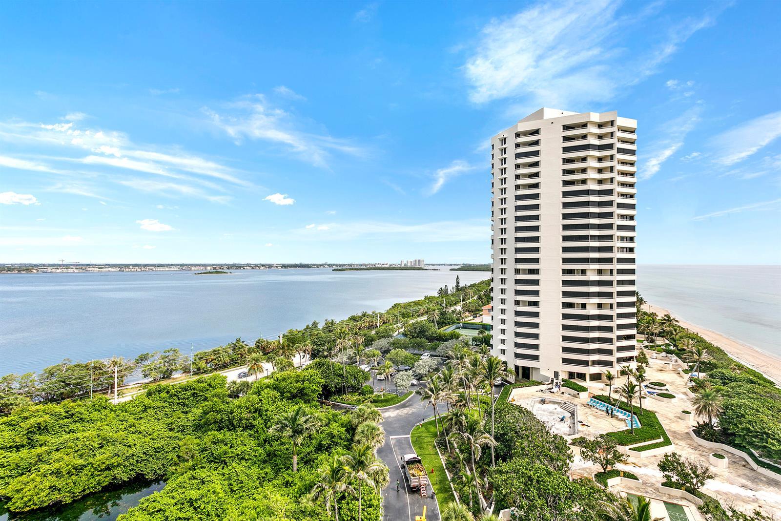 5070 N Ocean Drive # 10c, Singer Island FL 33404