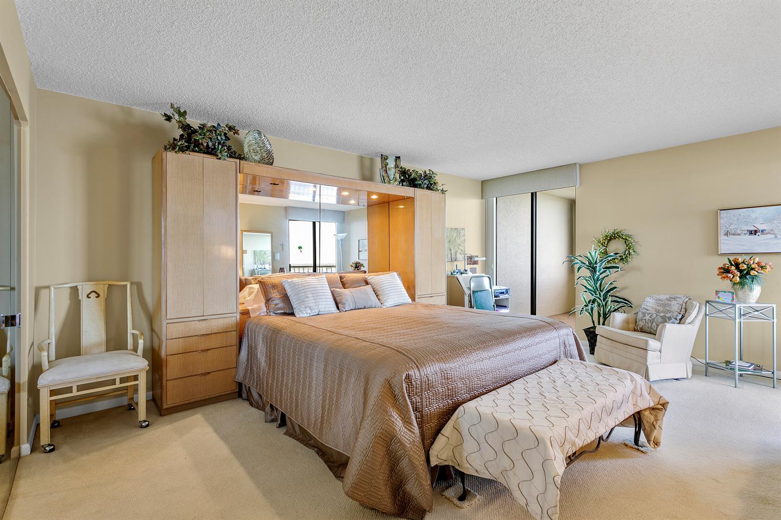 5070 N Ocean Drive # 10c, Singer Island FL 33404 photo 5