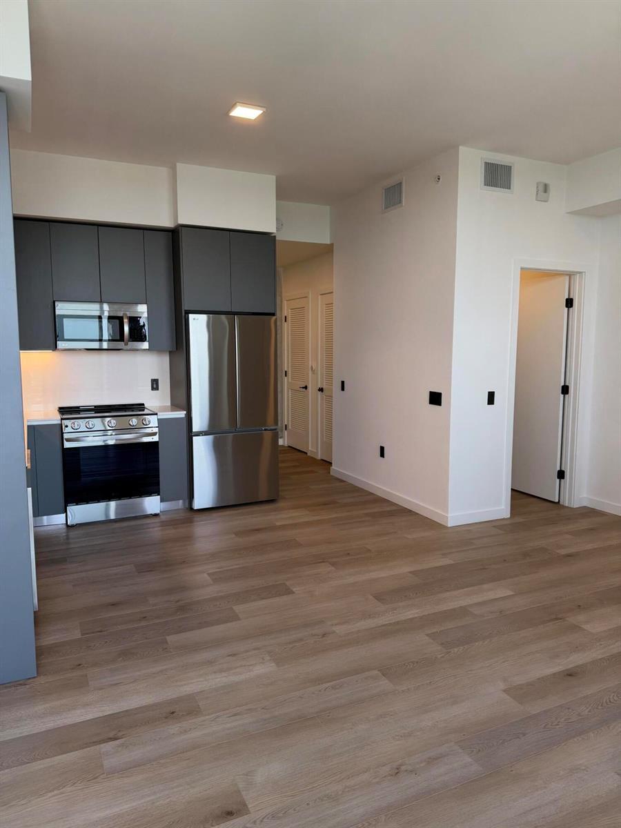 307 SW 5th Street, Fort Lauderdale FL 33315 photo 3