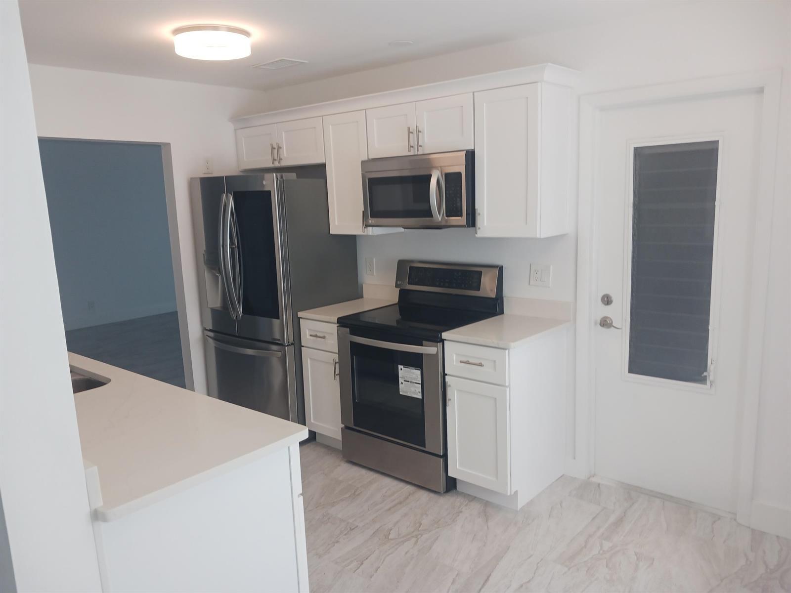 1590 SW 14th Avenue, Boynton Beach FL 33426 photo 4