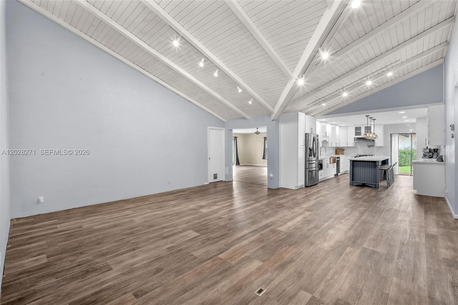 8176 Pine Cir # 6, Tamarac FL 33321 photo 5