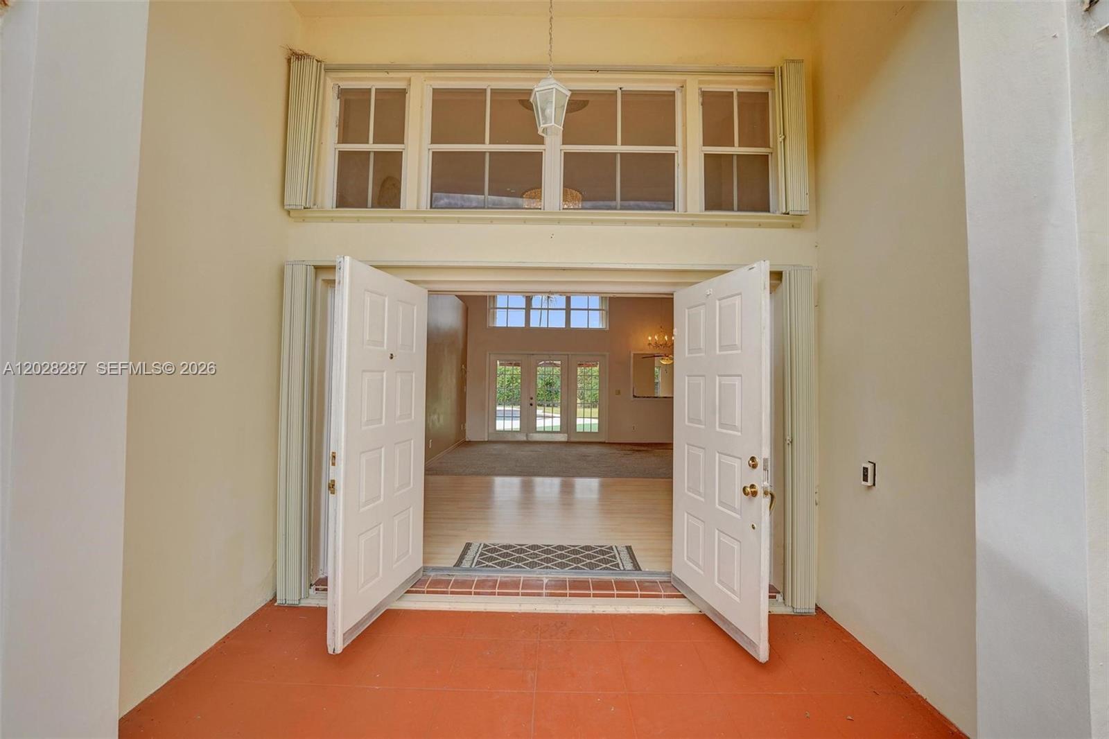 8860 Southern Orchard Rd S, Davie FL 33328 photo 4