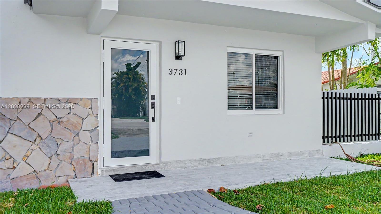 3731 SW 87th Pl, Miami FL 33165 photo 2