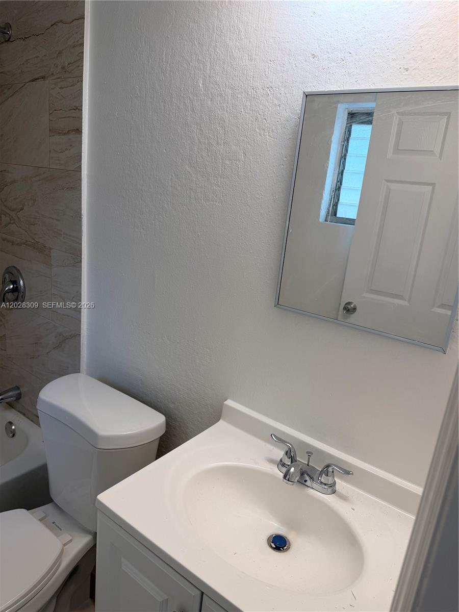 220 NW 16th Ter # 1, Miami FL 33136 photo 5