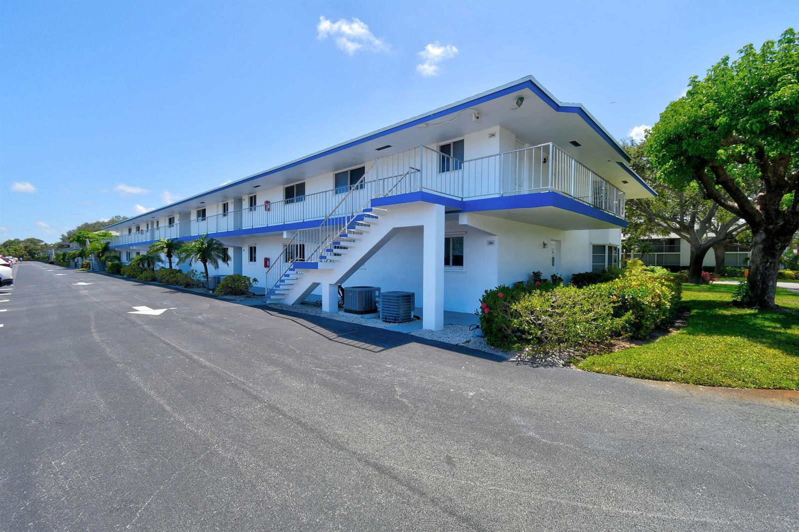 9 Garden Street # 204j, Tequesta FL 33469 photo 2