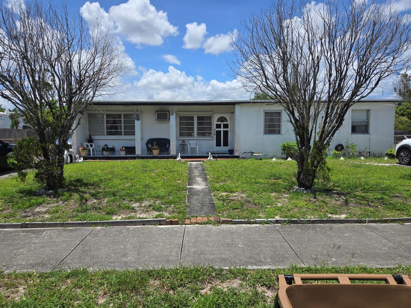 255 NE 41st Street, Deerfield Beach FL 33064