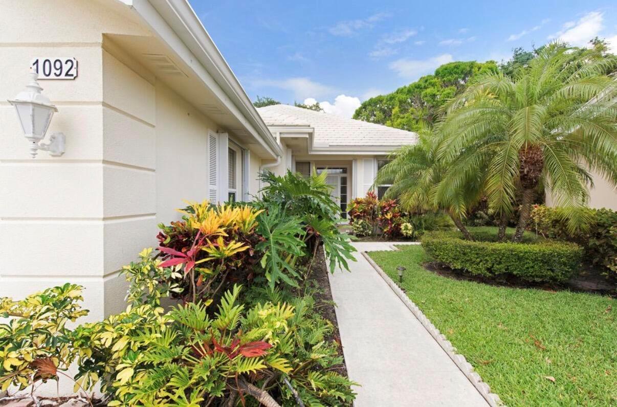 1092 Bedford Avenue, Palm Beach Gardens FL 33403 photo 2