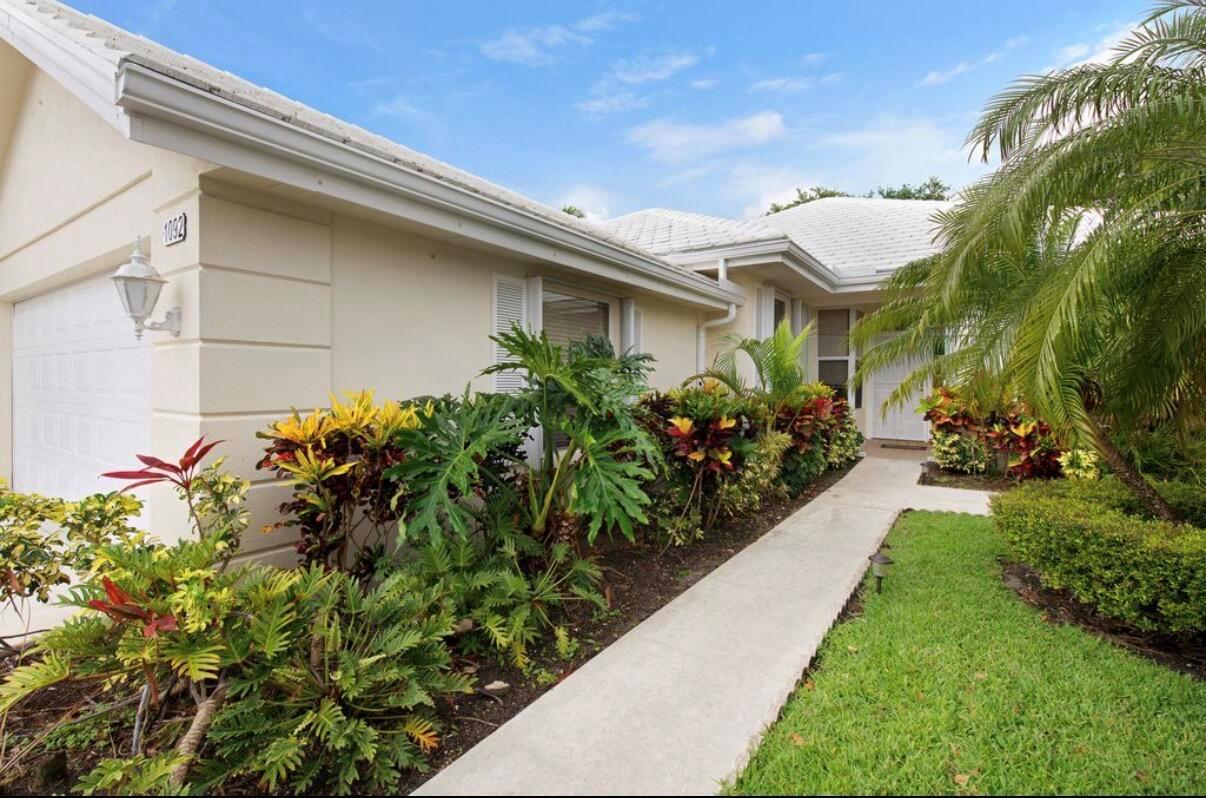 1092 Bedford Avenue, Palm Beach Gardens FL 33403 photo 3
