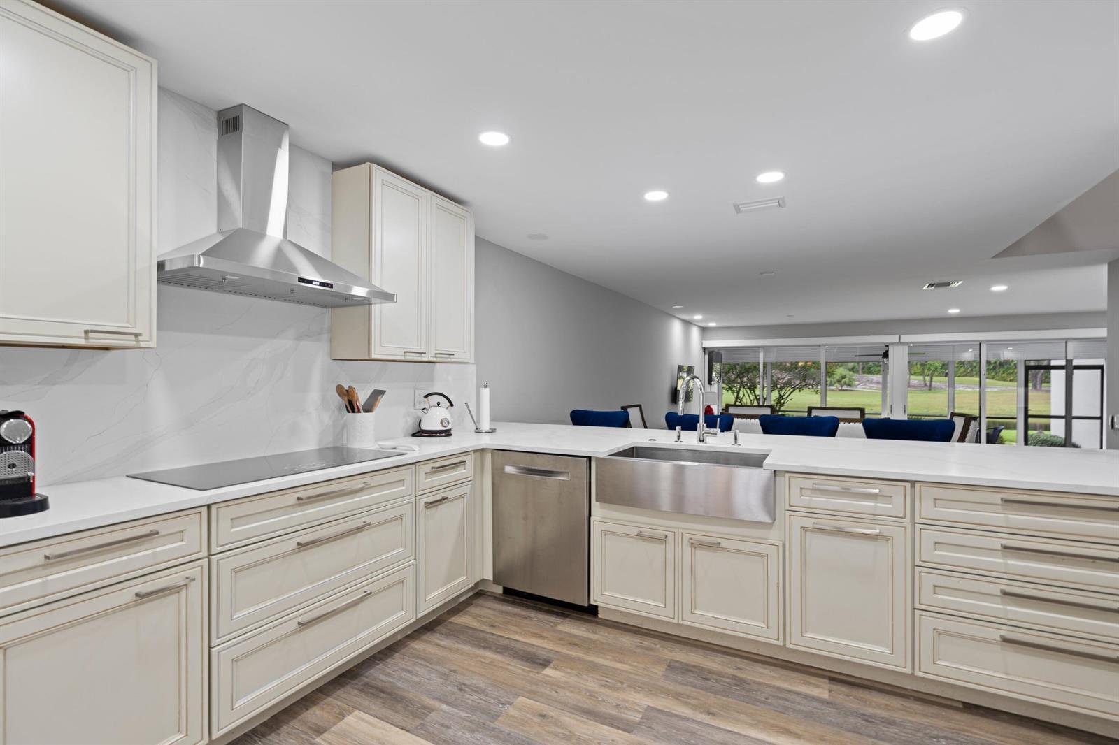 2435 Presidential Way # G, West Palm Beach FL 33401 photo 4