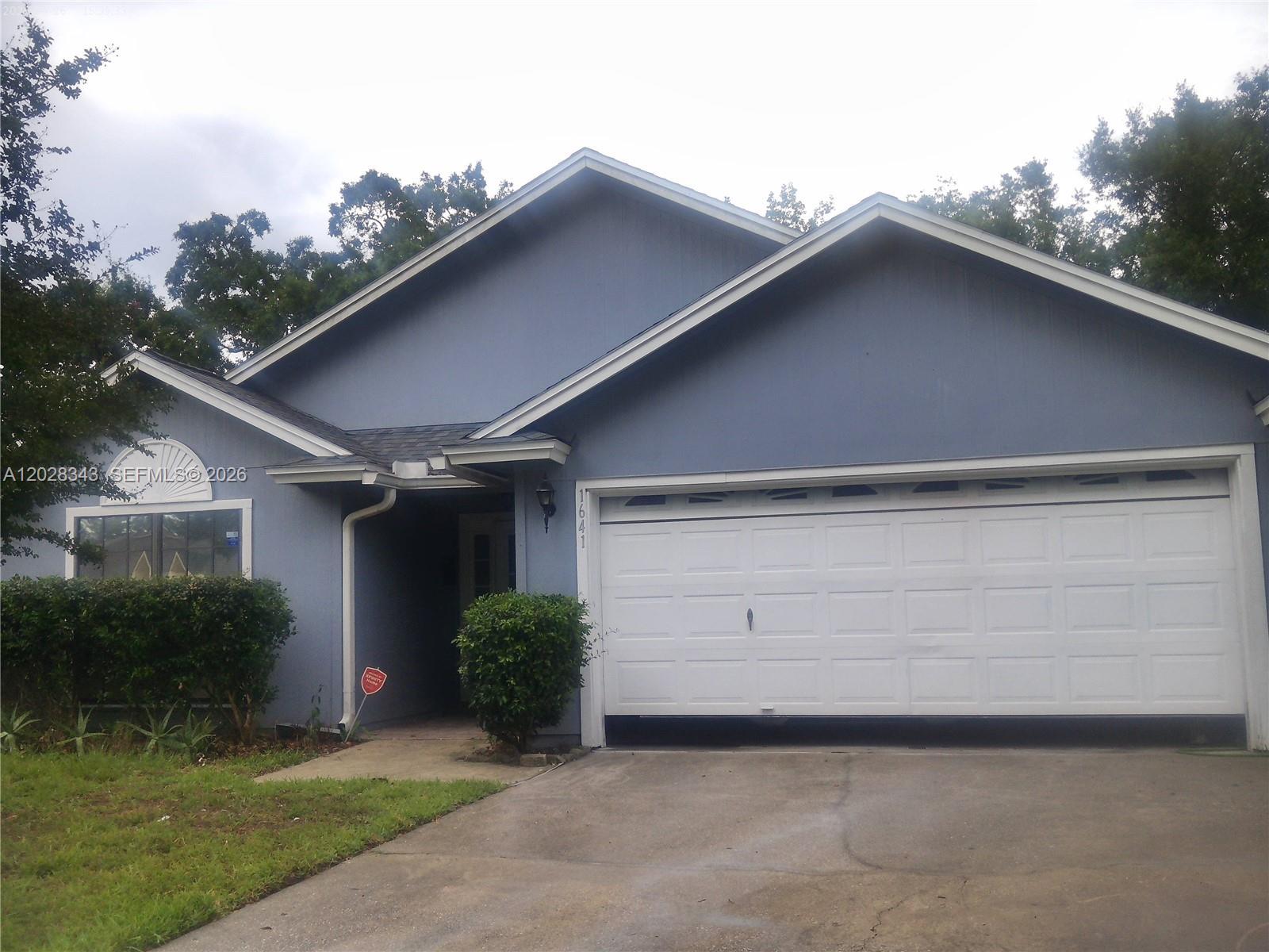 1641 spring oaks ln, Jacksonville FL 32221