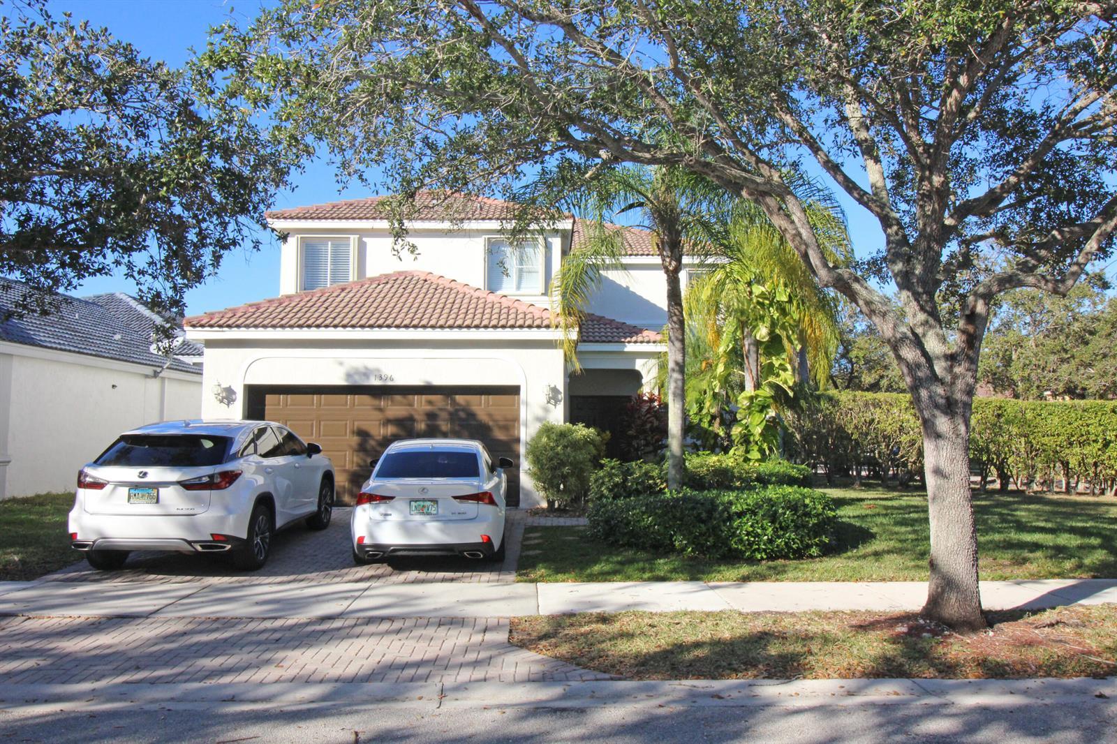 1396 Banyan Way, Weston FL 33327 photo 2