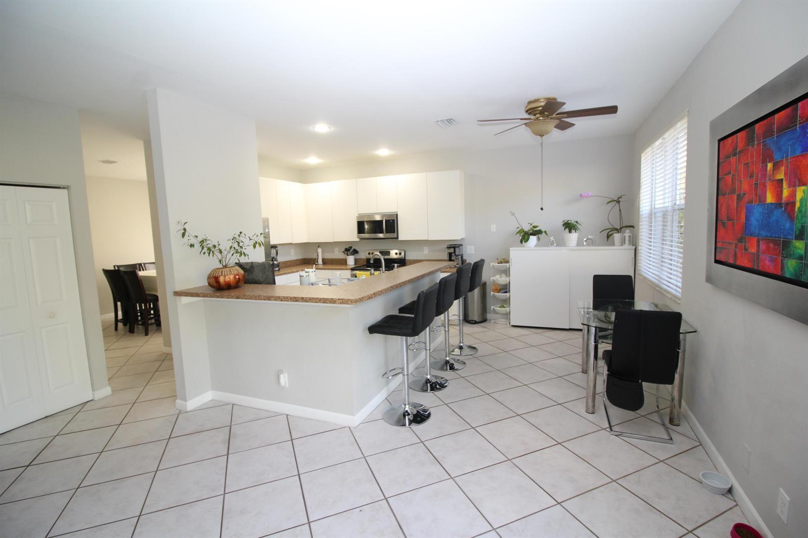 1396 Banyan Way, Weston FL 33327 photo 5
