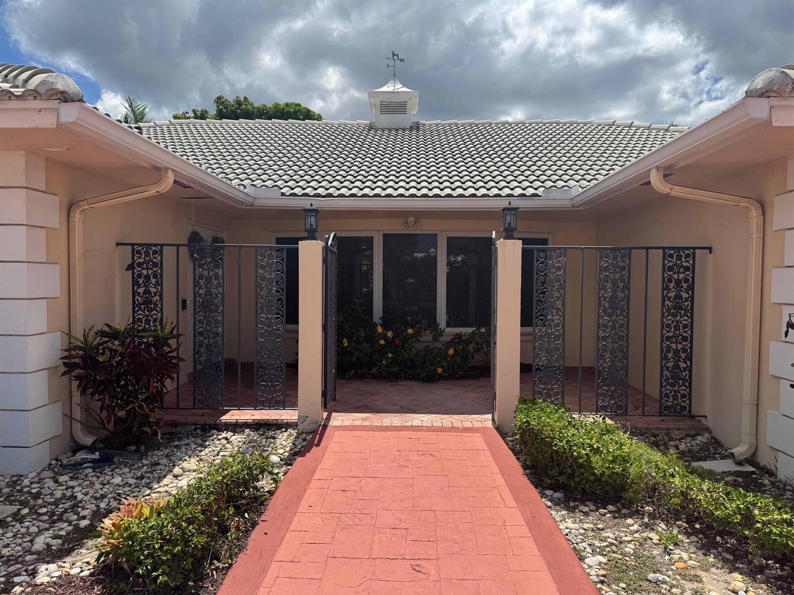 999 SW Pepperridge Terrace, Boca Raton FL 33486 photo 2
