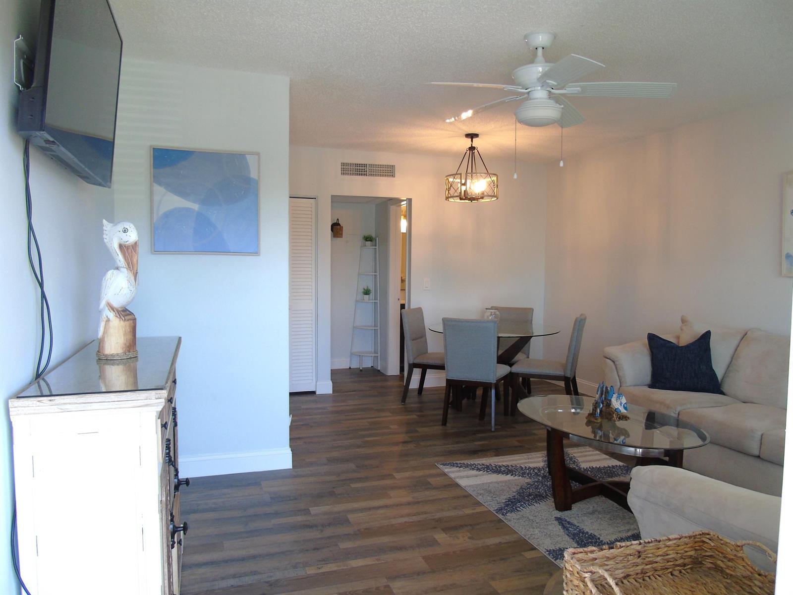 309 Circle Drive S # 204, Boynton Beach FL 33435 photo 3