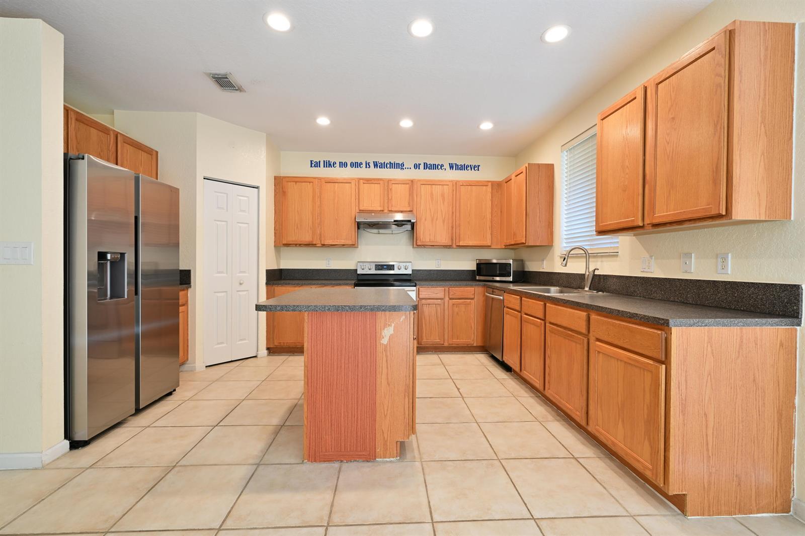 2789 S Evergreen Circle, Boynton Beach FL 33426 photo 2